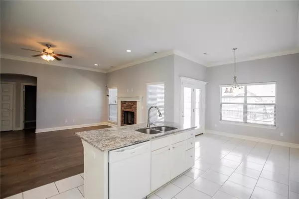 4206 SW Hollyhock St, Bentonville, AR 72712