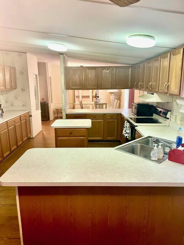 7370 SE Eagle AVE, Hobe Sound, FL 33455