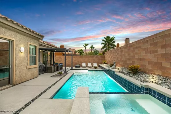 1016 Viale Placenza Place, Henderson, NV 89011