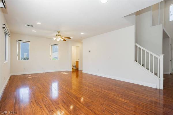 10374 Missouri Meadows Street, Las Vegas, NV 89183