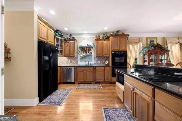 6545 Bryant DR, Gainesville, GA 30506