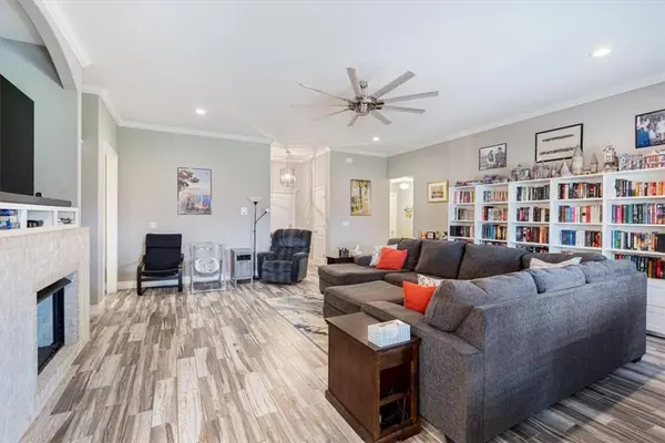 1001 Red Oak St, Elkins, AR 72727