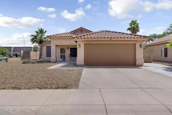 3525 W MARIPOSA GRANDE --, Glendale, AZ 85310