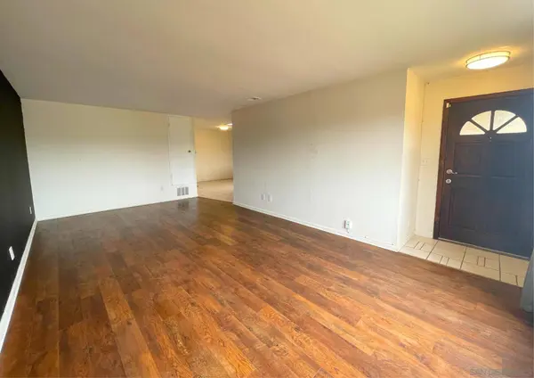 1324 Glencoe Dr, Lemon Grove, CA 91945