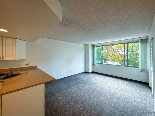 1314 Kalakaua Avenue #305, Honolulu, HI 96826