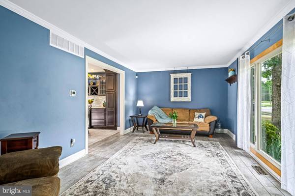 27 VILLA DR, Berlin, NJ 08009