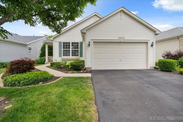 16601 SERENE LAKE Way, Crest Hill, IL 60403