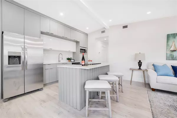 801 SE 15TH ST, Stuart, FL 34994