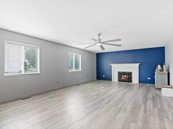 5116 Brighton LN, Plainfield, IL 60586