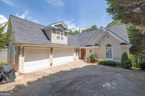 6545 Bryant DR, Gainesville, GA 30506