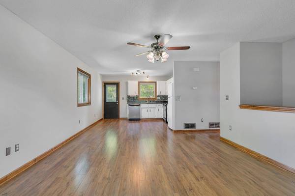 816 Dogwood ST SW, Isanti, MN 55040