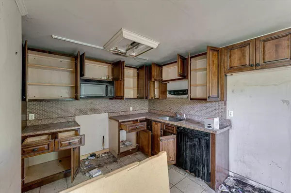 3745 Bonny Oaks Dr, Chattanooga, TN 37406