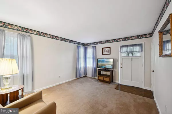 2807 MANOFF RD, Halethorpe, MD 21227