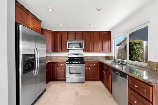 10174 W Glendon Cir, Santee, CA 92071