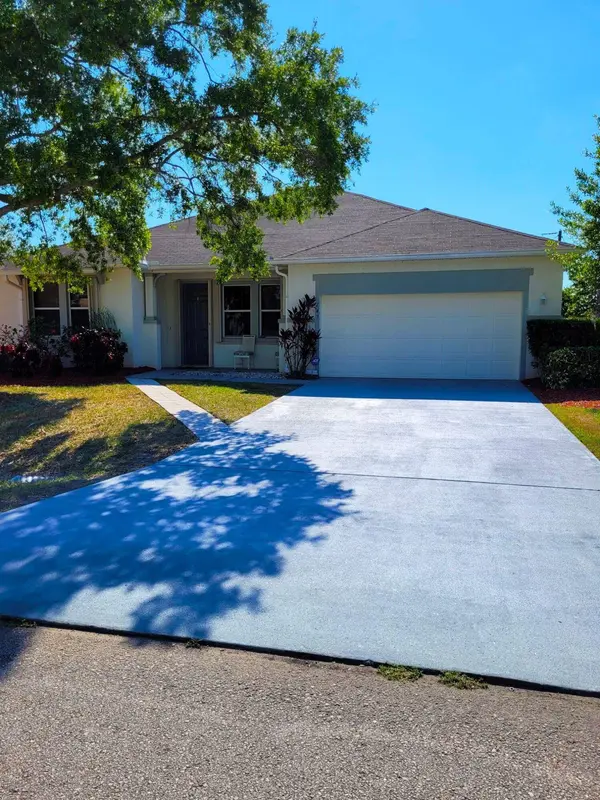 147 Aviation AVE NE, Palm Bay, FL 32907