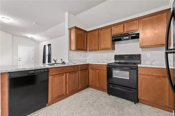 5018 W Claxton Cir, Fayetteville, AR 72704