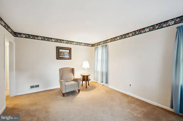 2807 MANOFF RD, Halethorpe, MD 21227