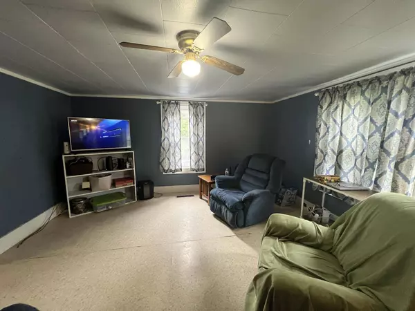 22 Old Kelley Avenue, Orono, ME 04473