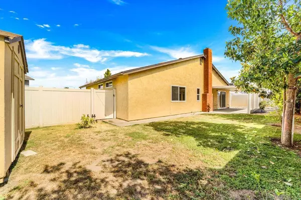 10174 W Glendon Cir, Santee, CA 92071