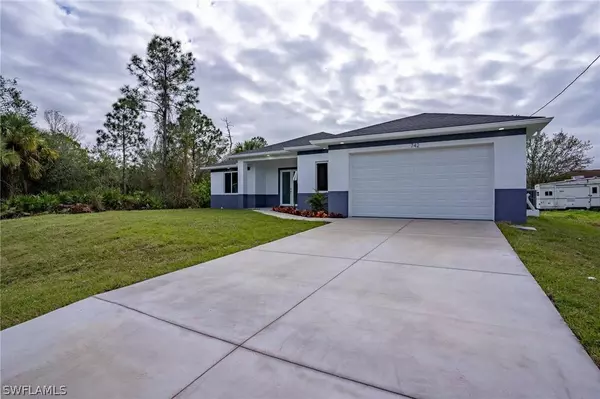 742 Central ST E, Lehigh Acres, FL 33974