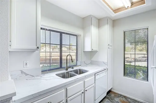 4831 S Torrey Pines Drive #104, Las Vegas, NV 89103