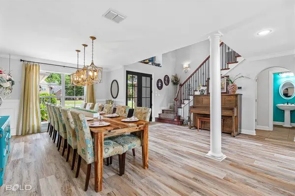 208 Dogwood South Lane, Haughton, LA 71037