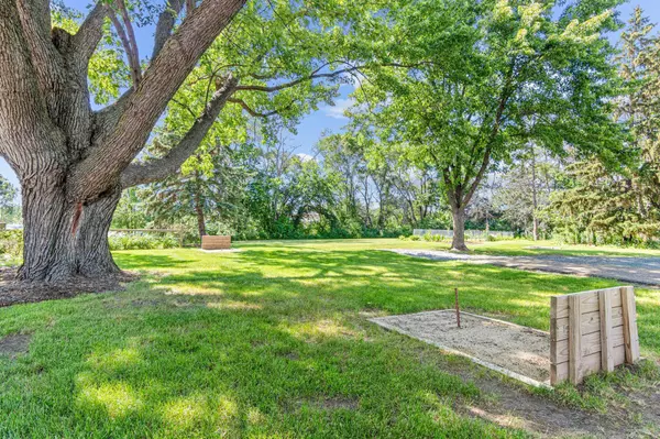 14606 County Road 6, Plymouth, MN 55447