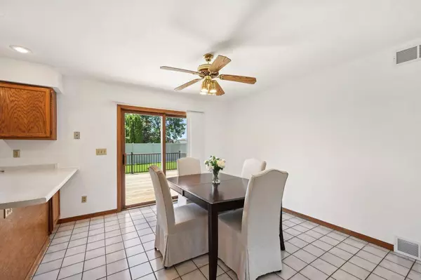 700 Raymond Road, Waunakee, WI 53597