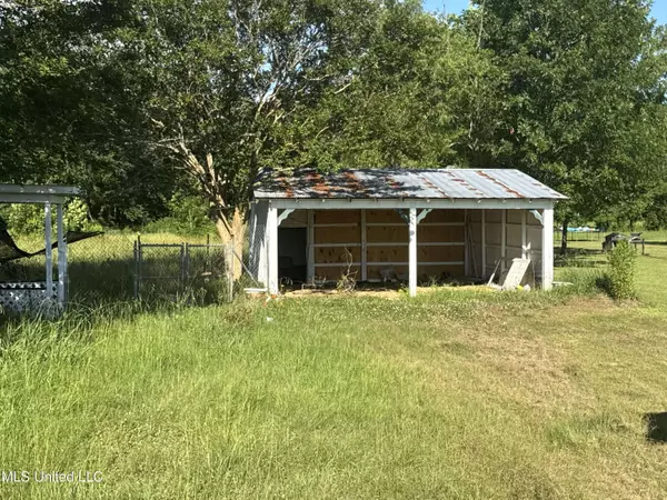 1421 Old Hwy 43, Pelahatchie, MS 39145