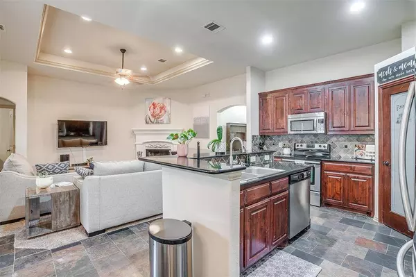 5045 Wild Oats Drive, Fort Worth, TX 76179