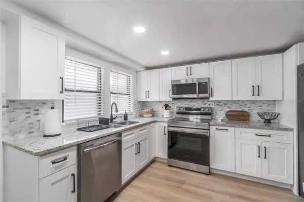 8524 N HIGHLAND AVE, Tampa, FL 33604