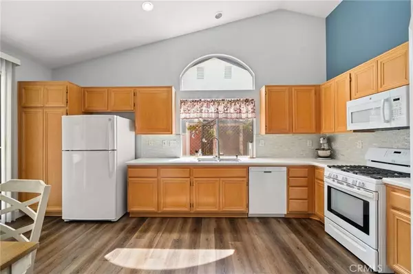 639 Donatello DR, Corona, CA 92882