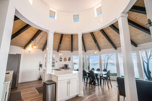 1190 Cherry Drive, South Haven, MI 49090