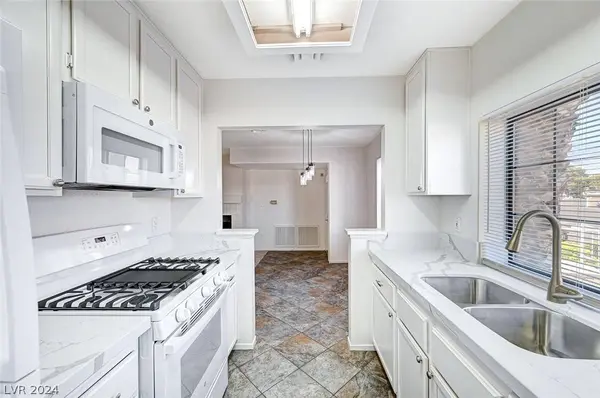 4831 S Torrey Pines Drive #104, Las Vegas, NV 89103