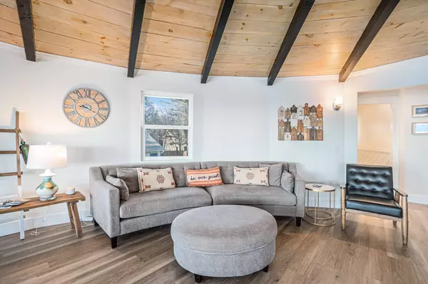 1190 Cherry Drive, South Haven, MI 49090