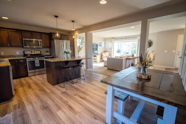 208 Breezy Grass Way, Madison, WI 53718