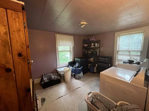 22 Old Kelley Avenue, Orono, ME 04473