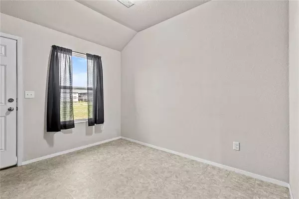 5018 W Claxton Cir, Fayetteville, AR 72704