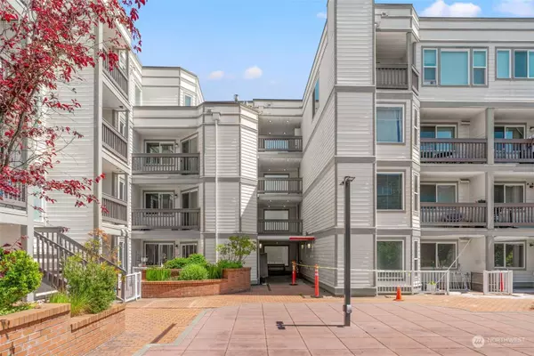 2152 N 112th ST #301, Seattle, WA 98133