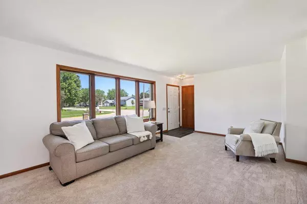 700 Raymond Road, Waunakee, WI 53597