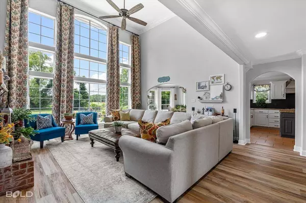 208 Dogwood South Lane, Haughton, LA 71037