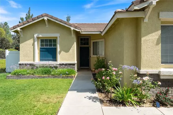 639 Donatello DR, Corona, CA 92882