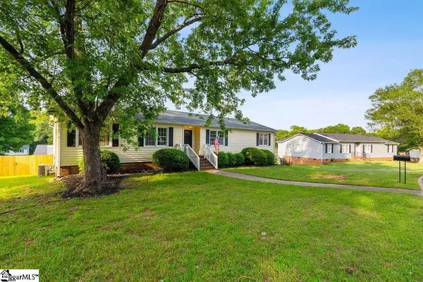 145 Oak Park Drive, Mauldin, SC 29662