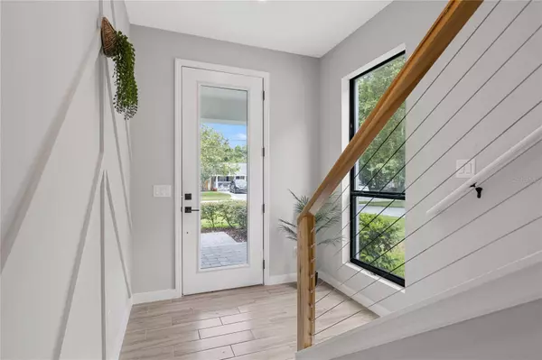 2335 S BROWN AVE, Orlando, FL 32806