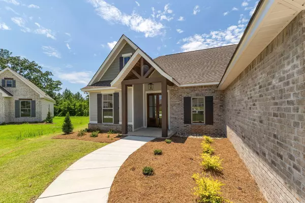 35 Dora Ln, Hattiesburg, MS 39402