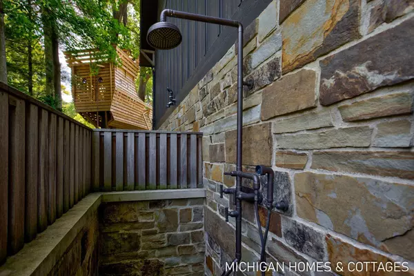 3430 Riverside Drive, Saugatuck, MI 49453