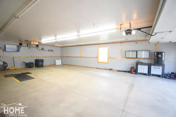 801 Lamb Street, Perry, MI 48872