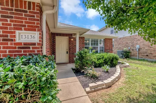 13136 Fieldstone Road, Fort Worth, TX 76244