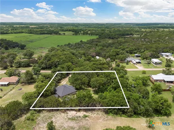 407 Bosque Bend LN, China Spring, TX 76633