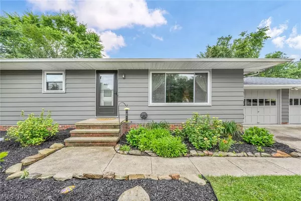 13843 Drake RD, Strongsville, OH 44136